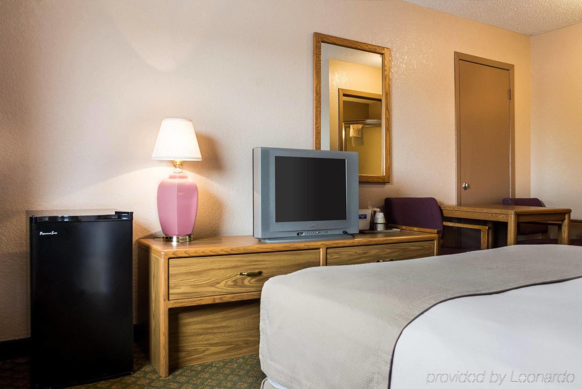 Rodeway Inn Φάργκο Εξωτερικό φωτογραφία